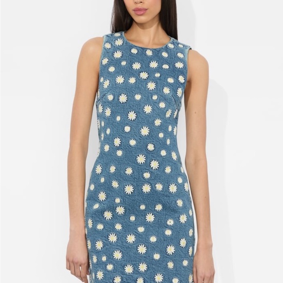 Alice + Olivia Dresses & Skirts - Alice + Olivia Blue Floral Mini Dress